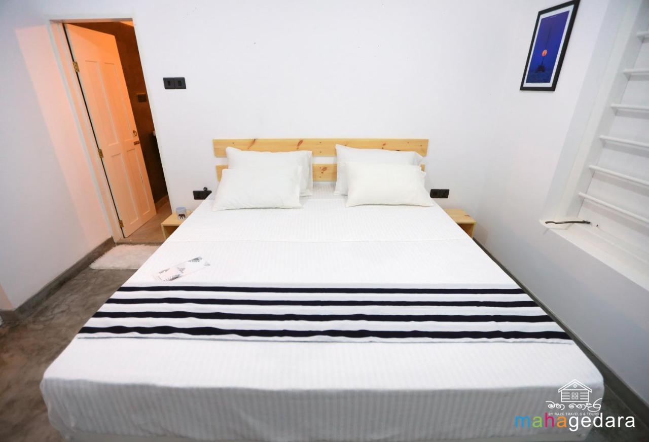 Mahagedara Dickwella Hotel Bagian luar foto